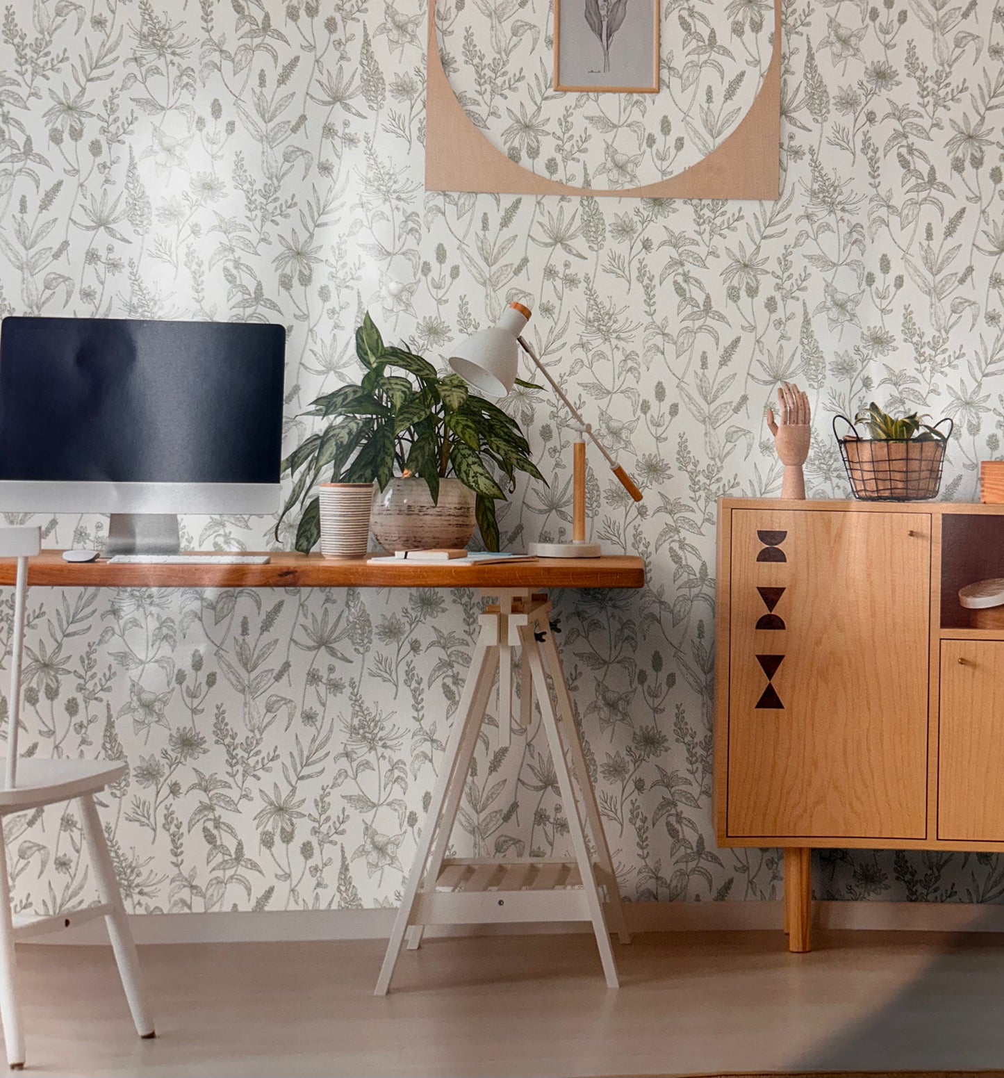 Casual Living Greenery Wallpaper
